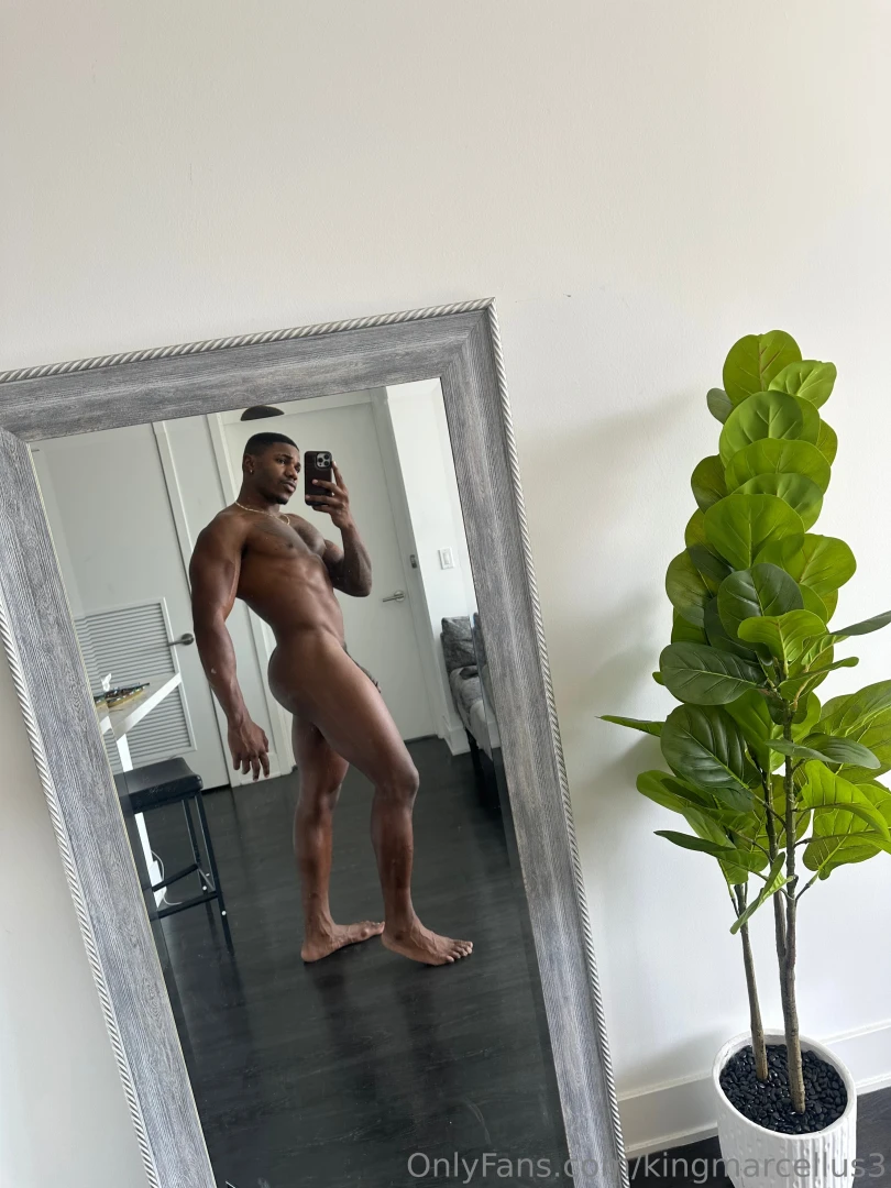 I m feeling extra horny today should i go live later on part 3 