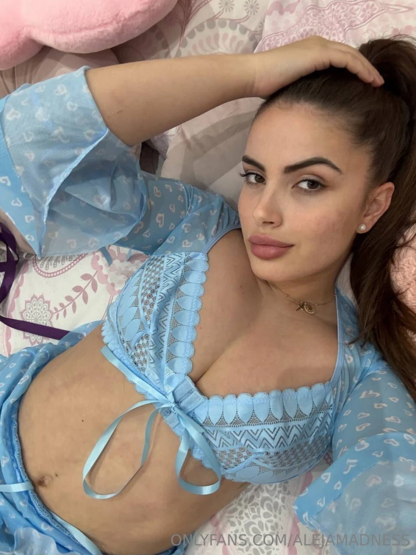 Y si hacemos esta noche m s interesante 