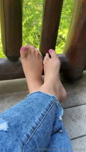 Like my toe color