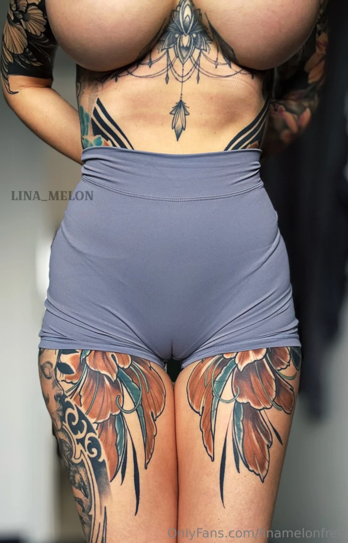 Do you like my pussy in this tight gym shorts subscribe to my main 