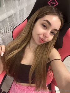 Wooorking at home what about you job is it outside or chilling at home