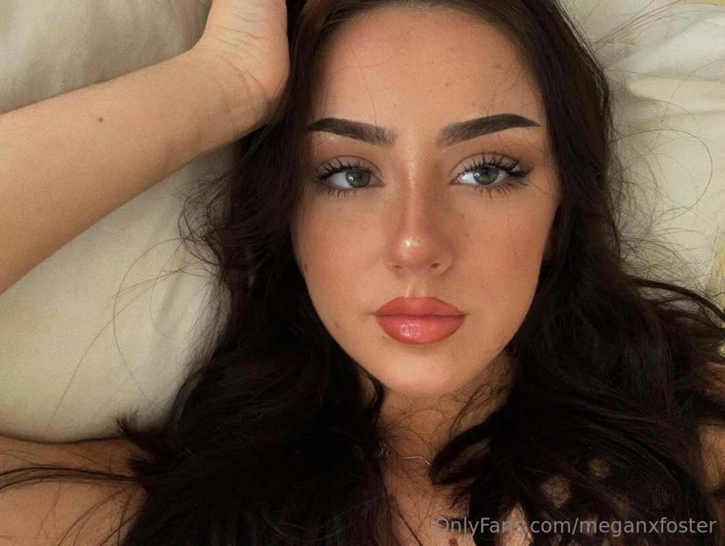 My favourite fruit is an apple part 1 