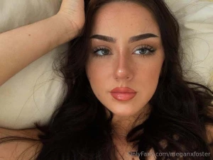 My favourite fruit is an apple part 1