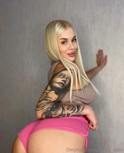 After a hot workout my ass is on fire