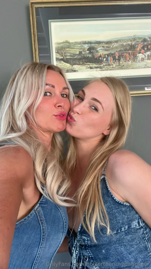 Do we look like sisters 