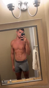 The reason i don t wear tight jeans