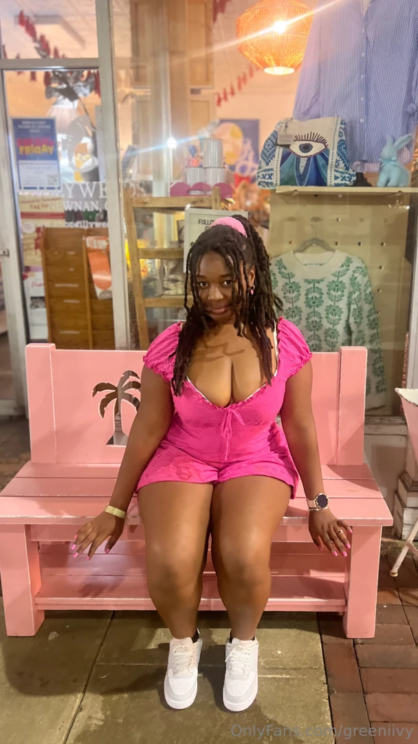 Pretty in pink part 2305 