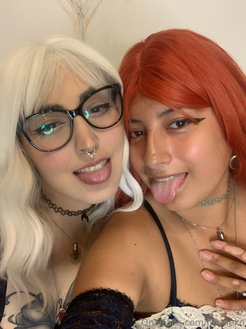 Venite a trovarci in live sul suo profiloooo 