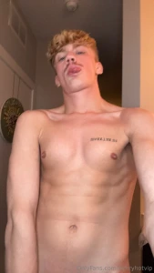 Look in my eyes when i put it