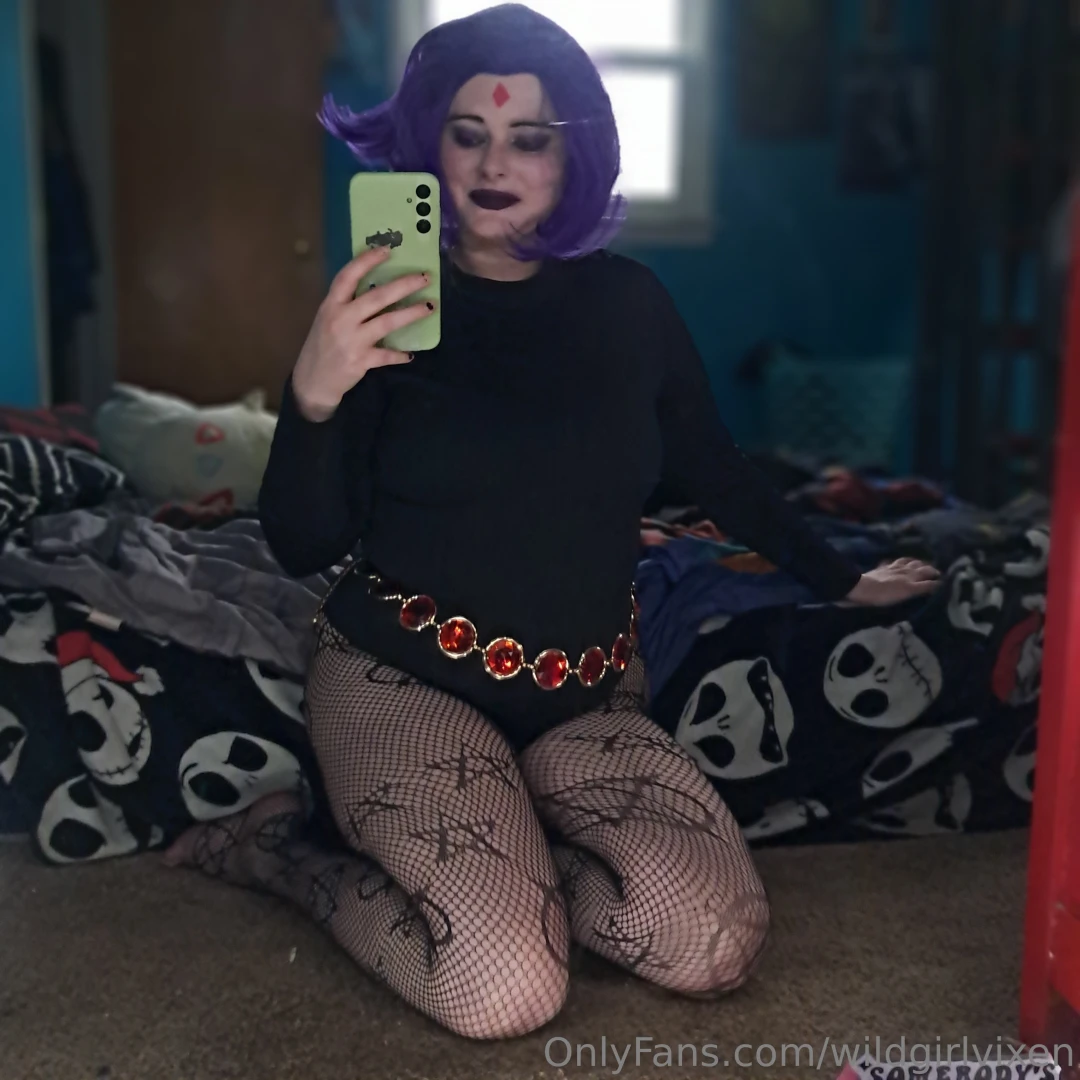 Raven selfies part 22 