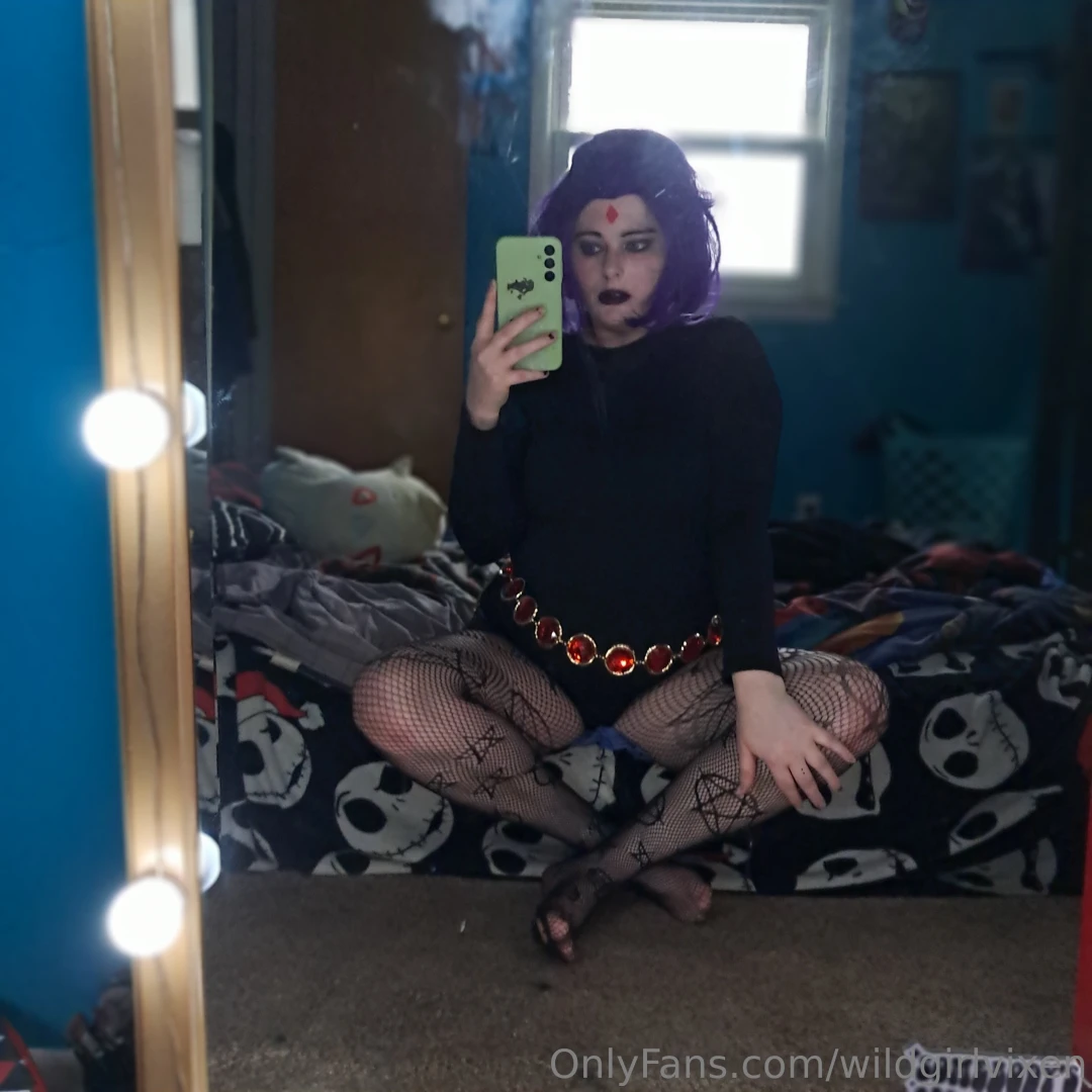 Raven selfies part 12 