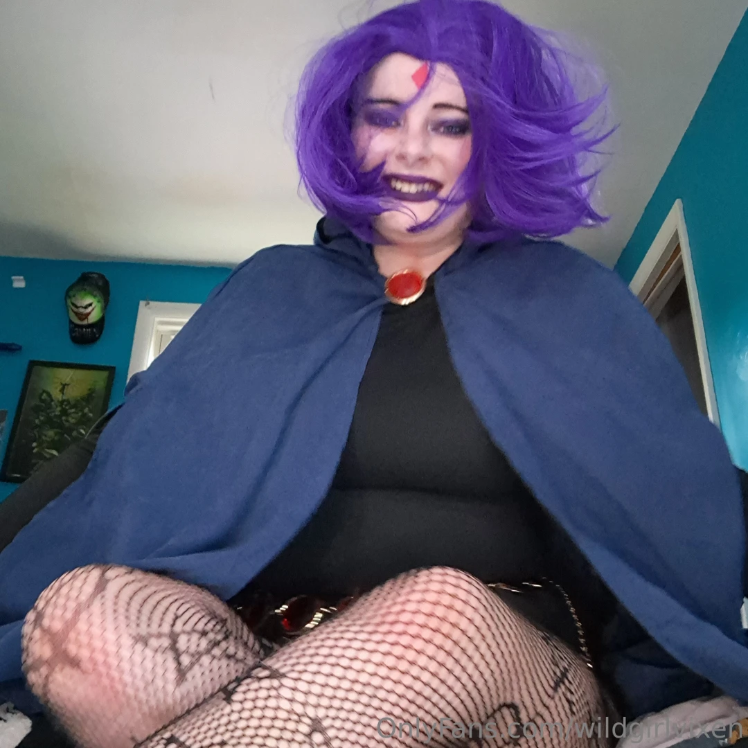 Raven selfies part 9 