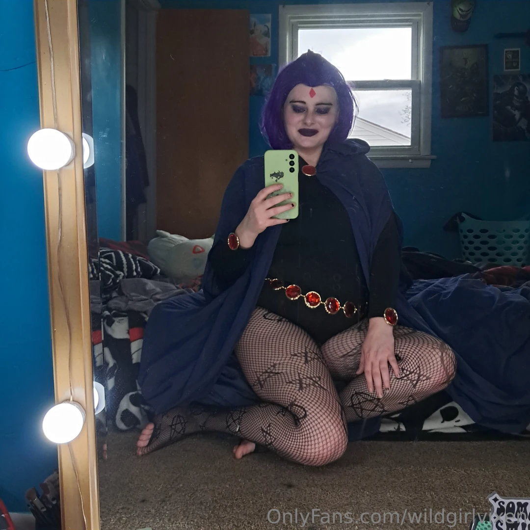 Raven selfies part 18 