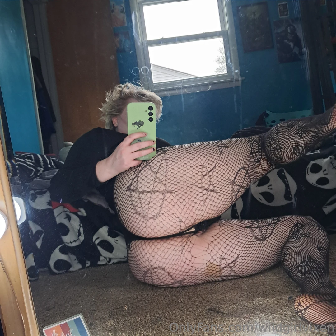 Raven selfies part 23 