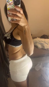 Today i actually felt kinda cute walking through the hallway wanna see