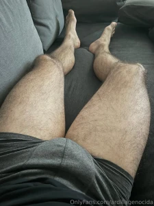 Im barcelona sharing a flat with 5 friends so i can t really do