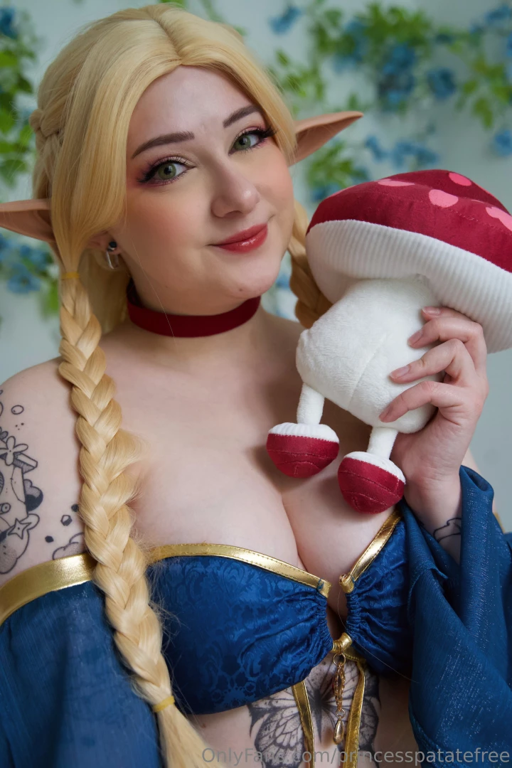 Marcille s outfit has changed a little i think is it that hot in that part 2 