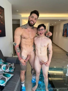Follow my friend alexgonzxx vers bottom latino twunk amp porn actor in part 6