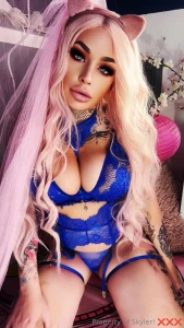 Do you think this shade of blue suits me