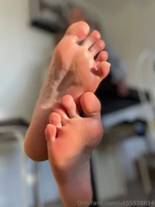 Kneel down and pamper your goddess findom femdom naked