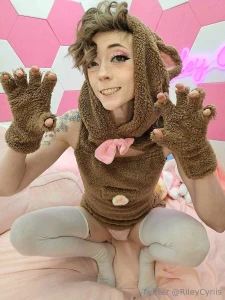 Aren t i the cutest lil teddy