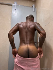 Wearing my summer tanned color