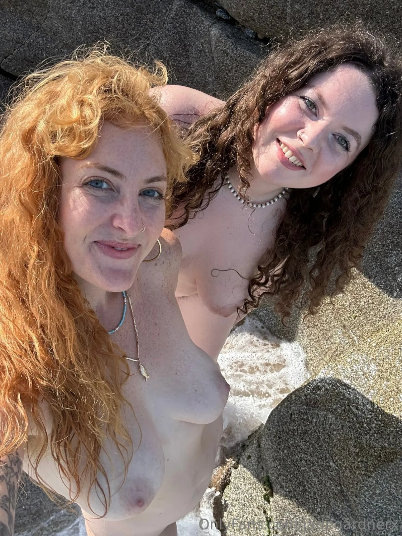 Can you imagine being on the same beach as us friskyfaerie 