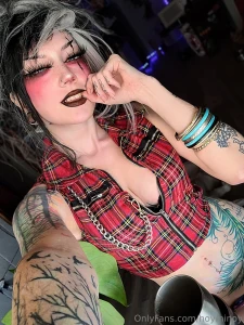 If i dint pay rent by wednesday i get evicted with my fb and ig part 2