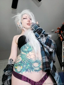 Yay new stuff part 1