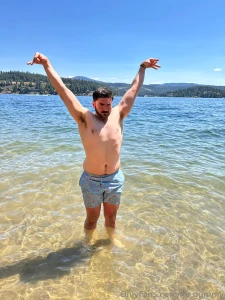 I sat on my glasses and they broke can you buy me new ones