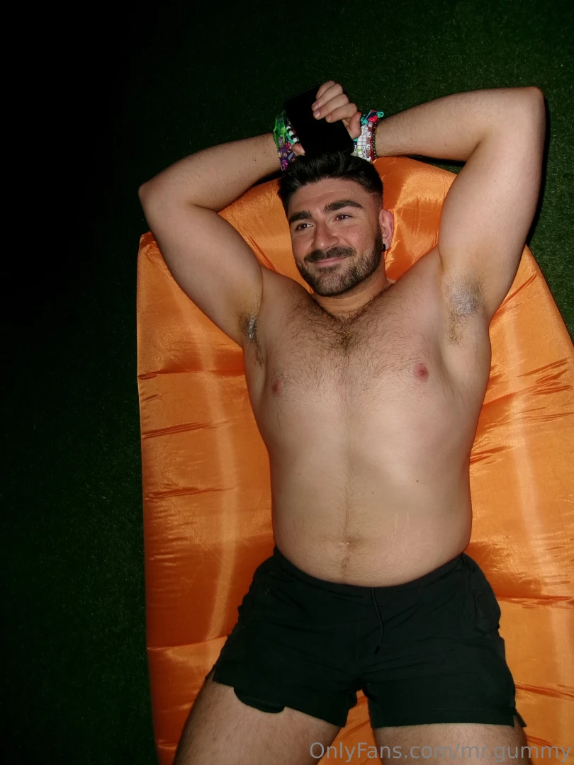 Oh no we only have one inflatable chair guess we have to share part 1 