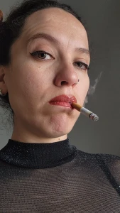 Tell me if there is anything sexier than a good lipstick and lots of