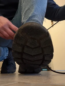 I m coming home the day was long in nylon socks socks and boots they