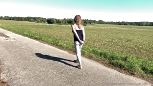 36 walking in cuffs outdoor mit handschellen gefesselt - part 2