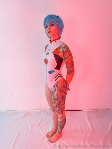 I may not say much but my eyes reveal everything you crave to know