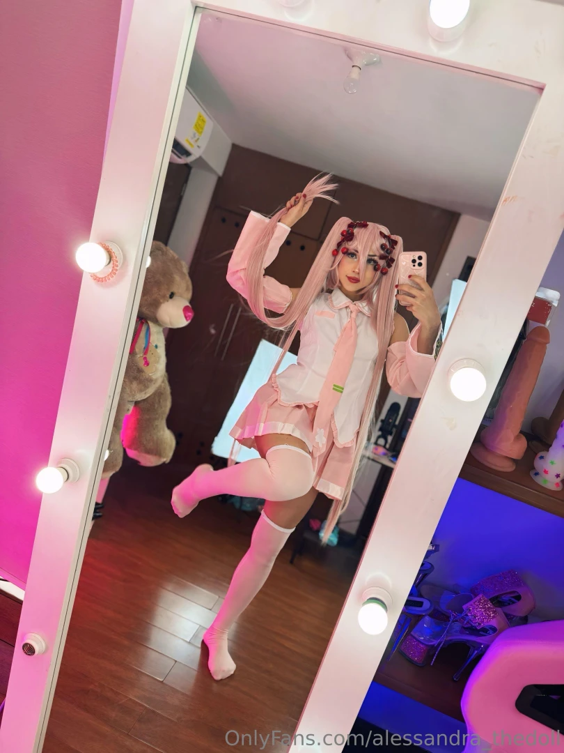 A good sissy cosplay hatsune miku 