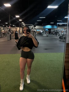 Fastest fan to tip 20 on this post gets 200 worth of content part 1