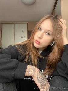 I don t read minds but somehow i know what you re thinking right now