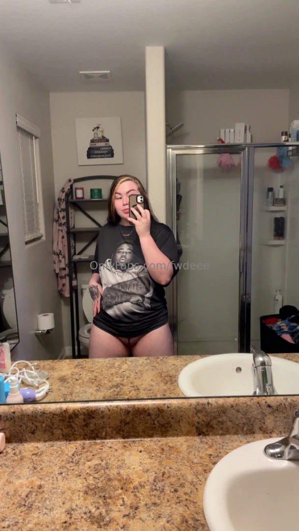 T shirt with no panties on is how i sleep 