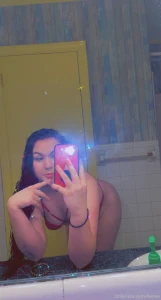 Guess what i found went into my snapchat memories and found a hugeeeee part 2