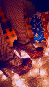 Happy holidays ya ll i will be doing various bundles until christmas