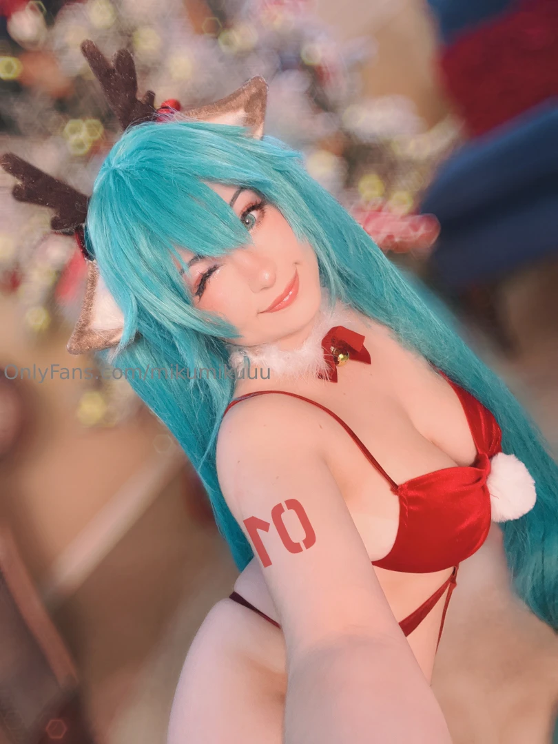 Merry miku-mas i hope you all are having a wonderful december and this 