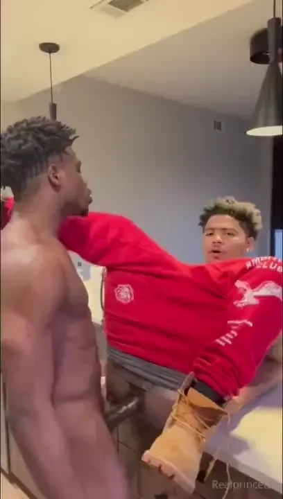 Let homie fuck me after gym he wanted my musty hairy booty 