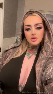 Like this status and comment if you want a freebie sent to your dm s