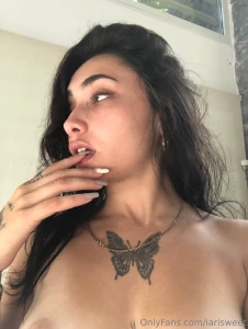 I feel so sexy hot and wild right now onlyfans com iarisweet