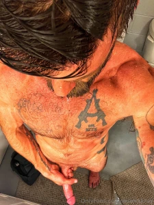 Dm me waiting to get you horny