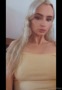 Send me a message i m all yours for a chat part 2