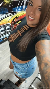 How s the outfit look does it make you want to slide your hands in my part 1