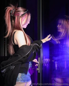 Feeling a bit lonely- wanna come chat