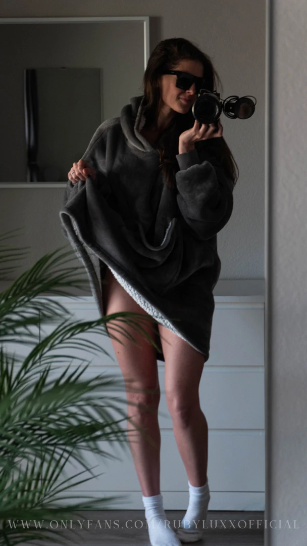 Just got home this is what i m wearing for the rest of the day swipe 